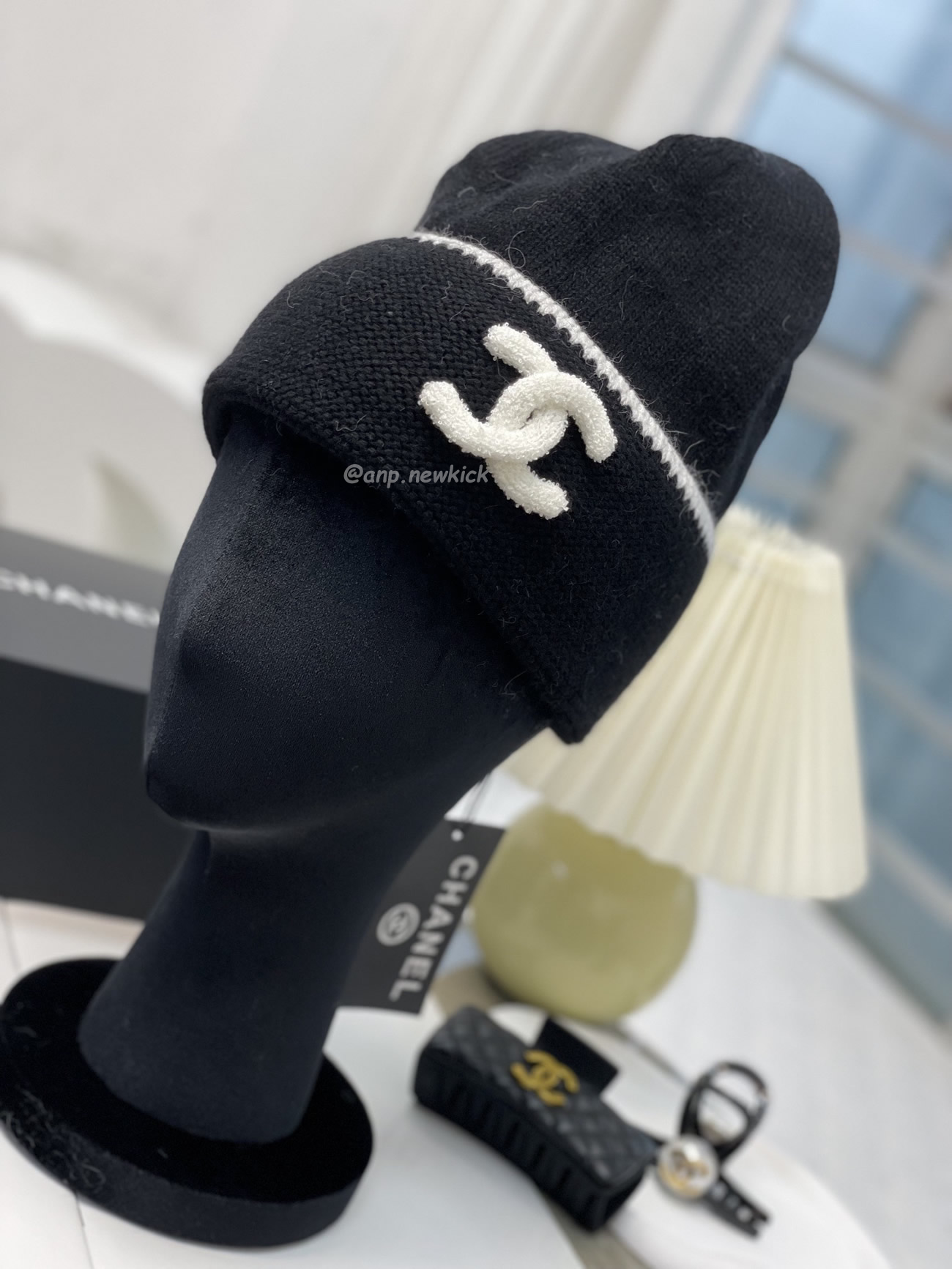 Chanel Cc Logo Black Beanie Hat (3) - newkick.app